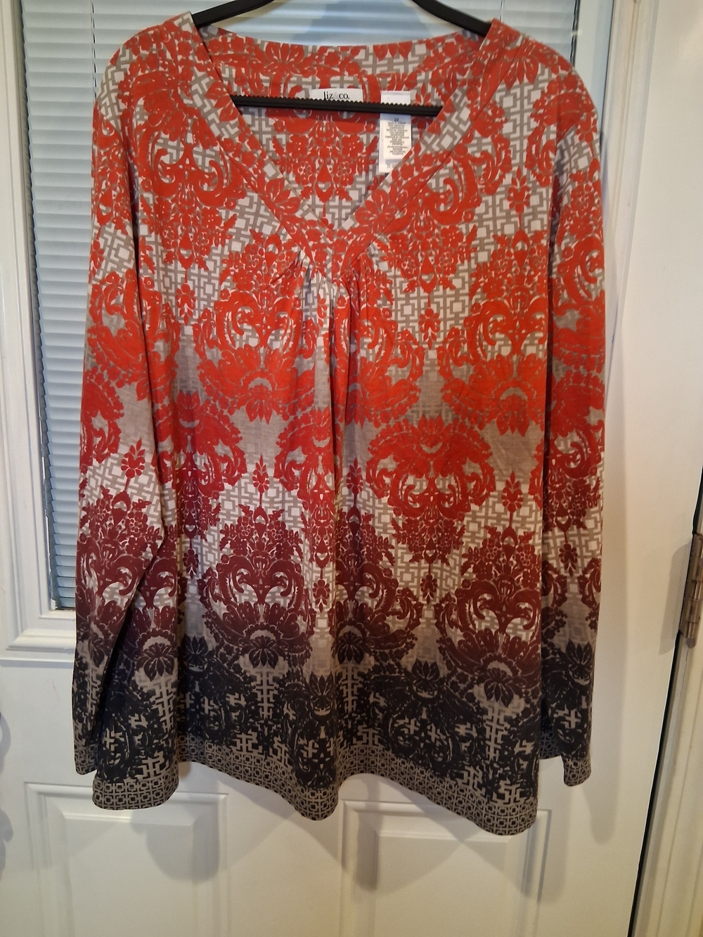 sku024 Liz & Co Ombré Red to Black Printed V-Neck Tunic Size 2x #fall